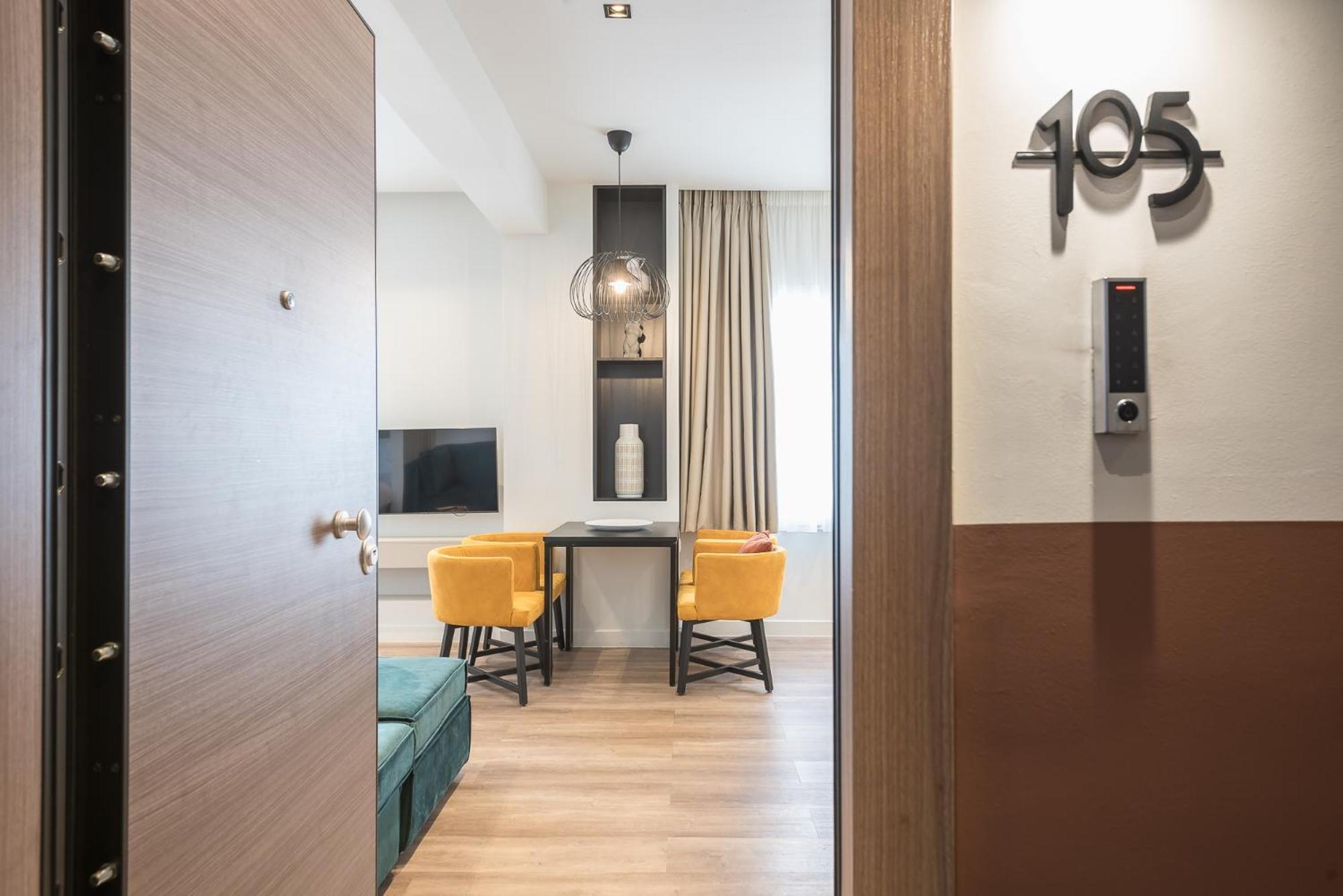 Aeiphoria Suites & Rooms - אתונה חדר תמונה